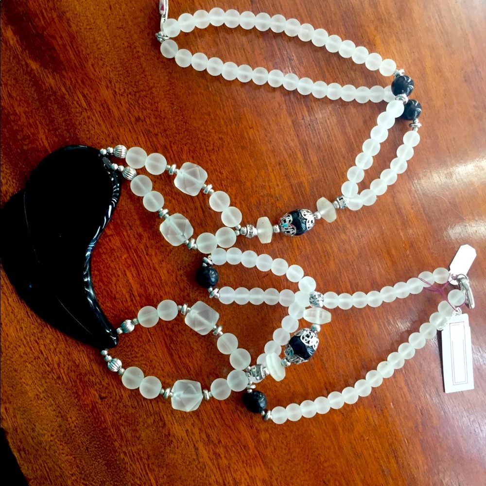 Beautiful Coutenay Statement Necklace